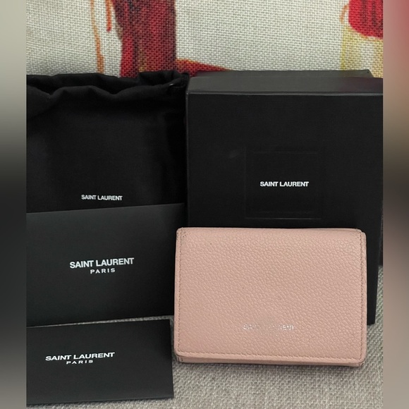 ⭐️COA⭐️SAiNT LAURENT “DISTRESSED” LiL PiNK TRiFOLD WALLET💕💥FULL iNCLUSiON💥💕 - Picture 1 of 12